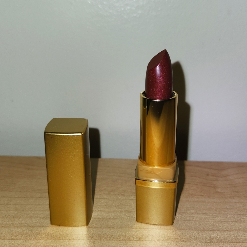 NWT Estee Lauder Pure Color Long Lasting Lipstick in Hot Kiss (148)